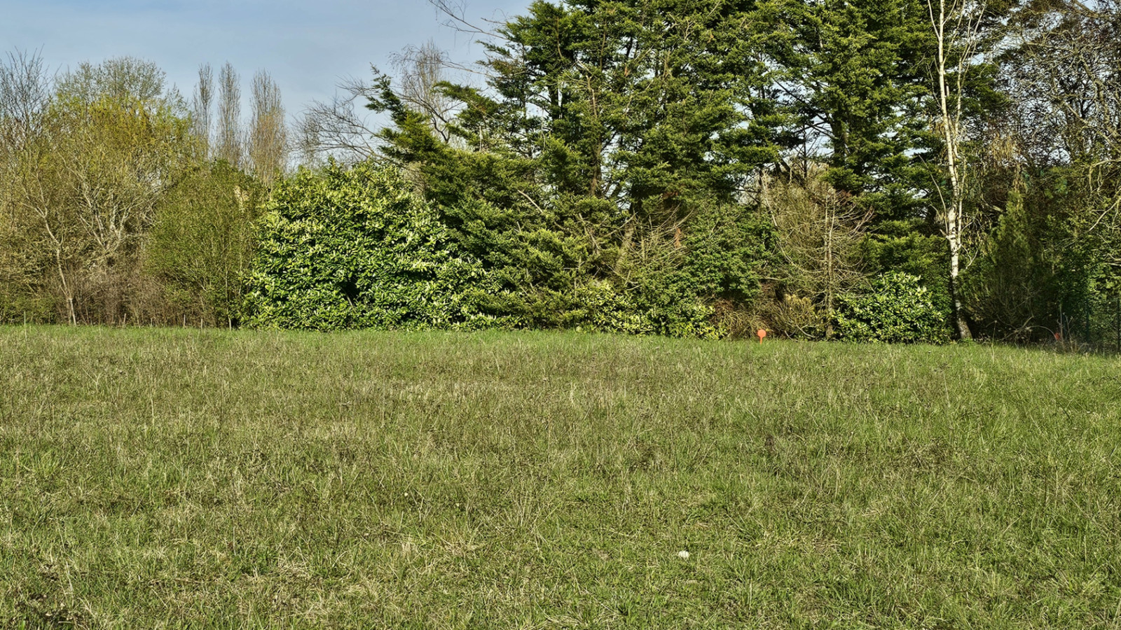 Terrain constructible de 925m2 à Beaulieu-lès-Loches